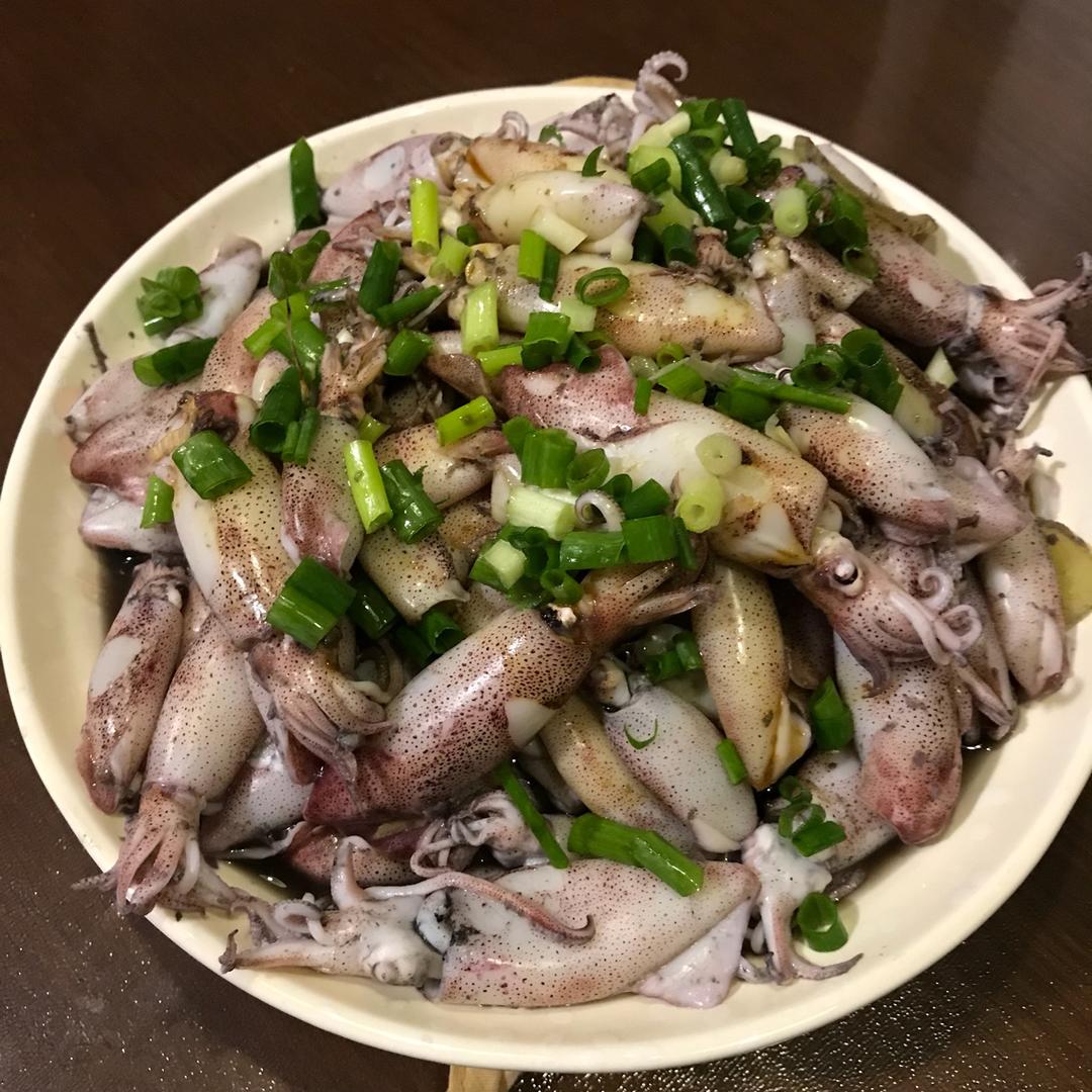 叽喳粘豆包做的白灼鱿鱼仔