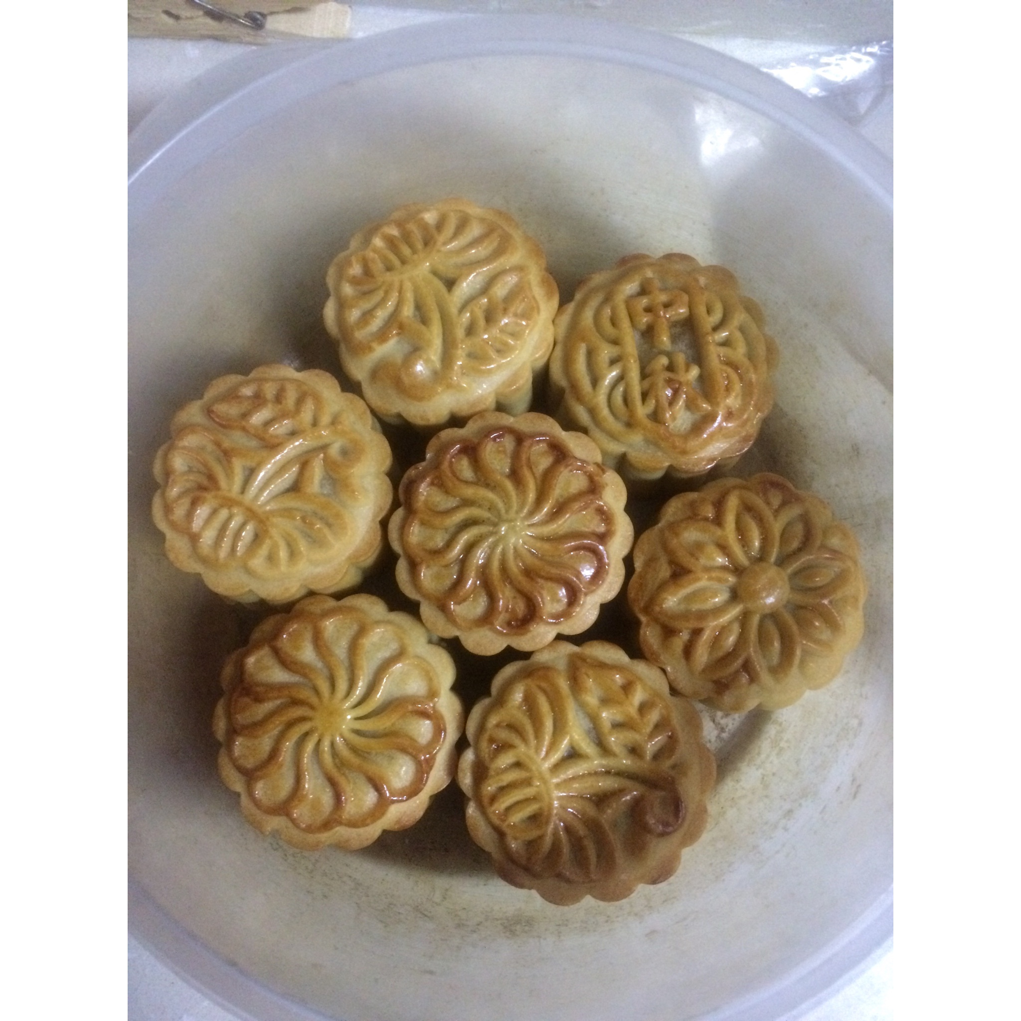 广式月饼——蛋黄莲蓉月饼