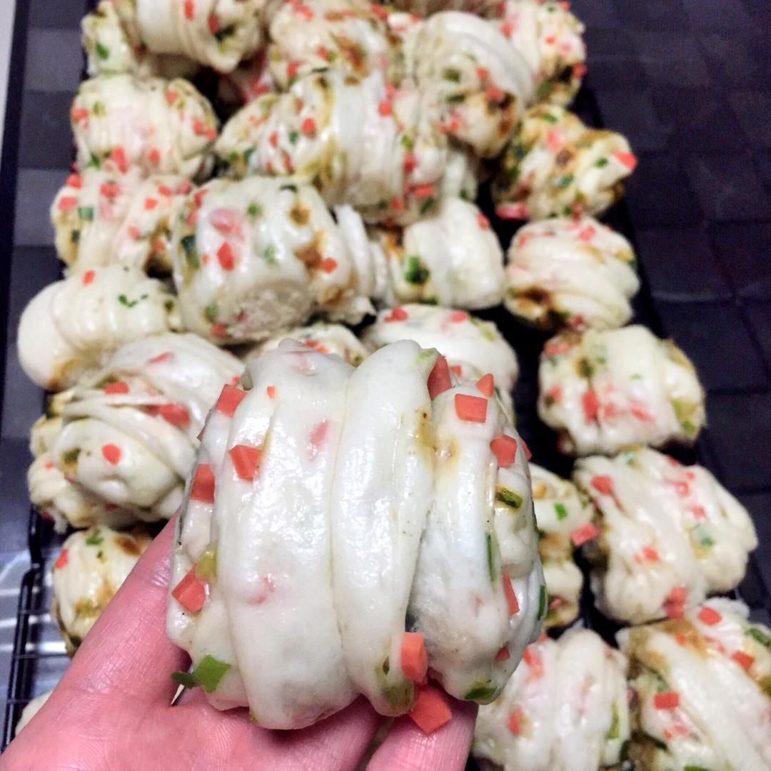 最好吃的火腿葱香花卷—附让葱不变黄的小窍门