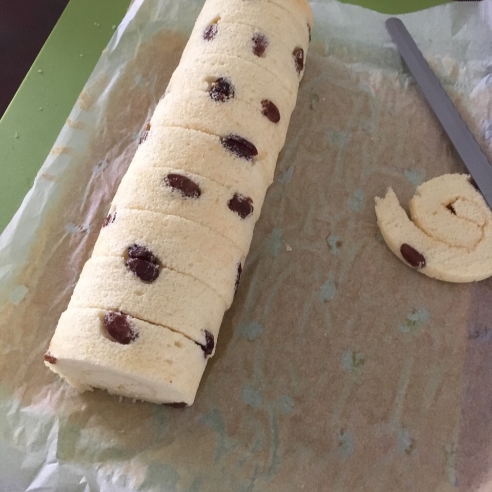 葡萄干蛋糕卷