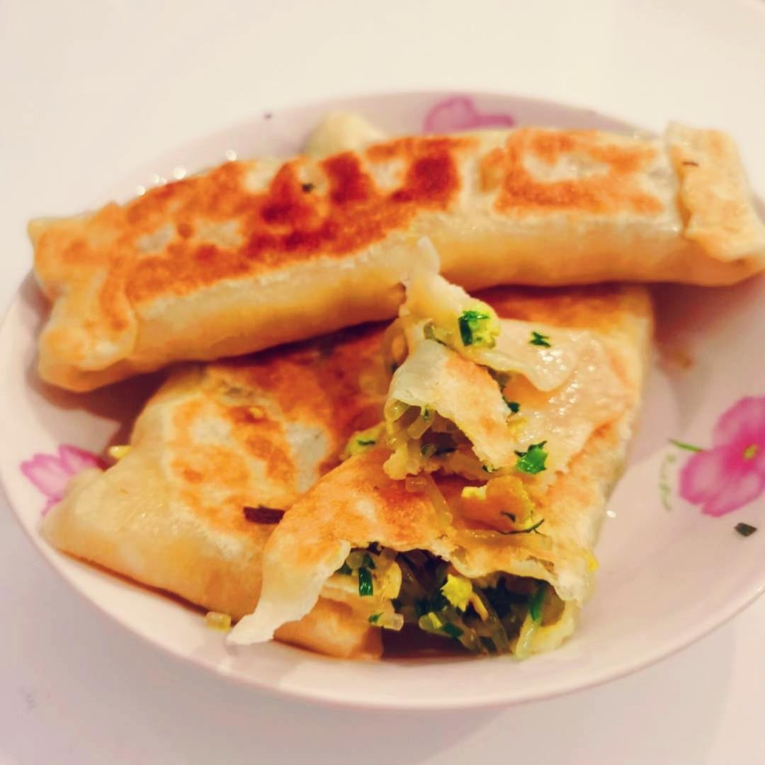 吹弹可破的韭菜盒子