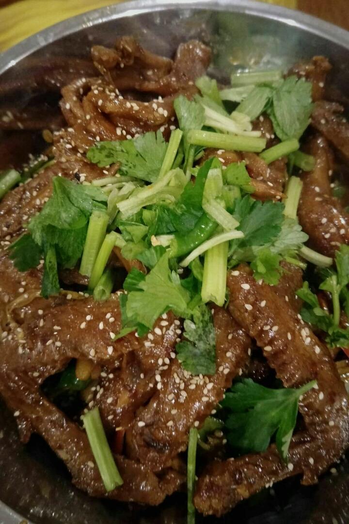 香辣干锅鸡鸭掌