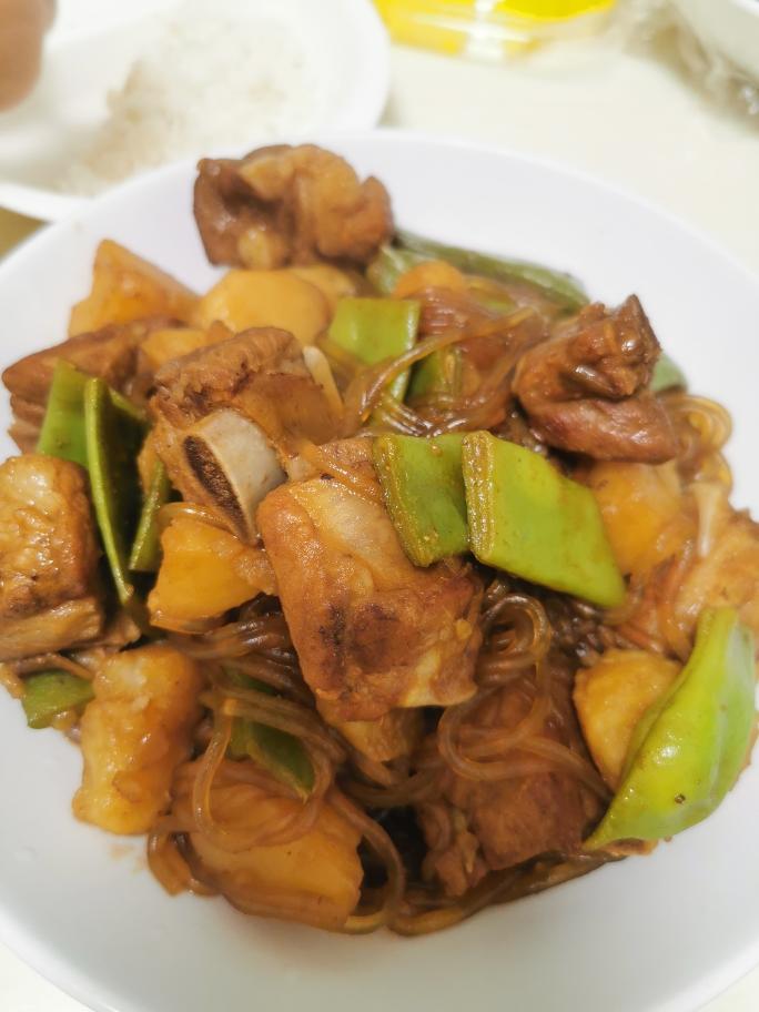 红烧排骨炖豆角
