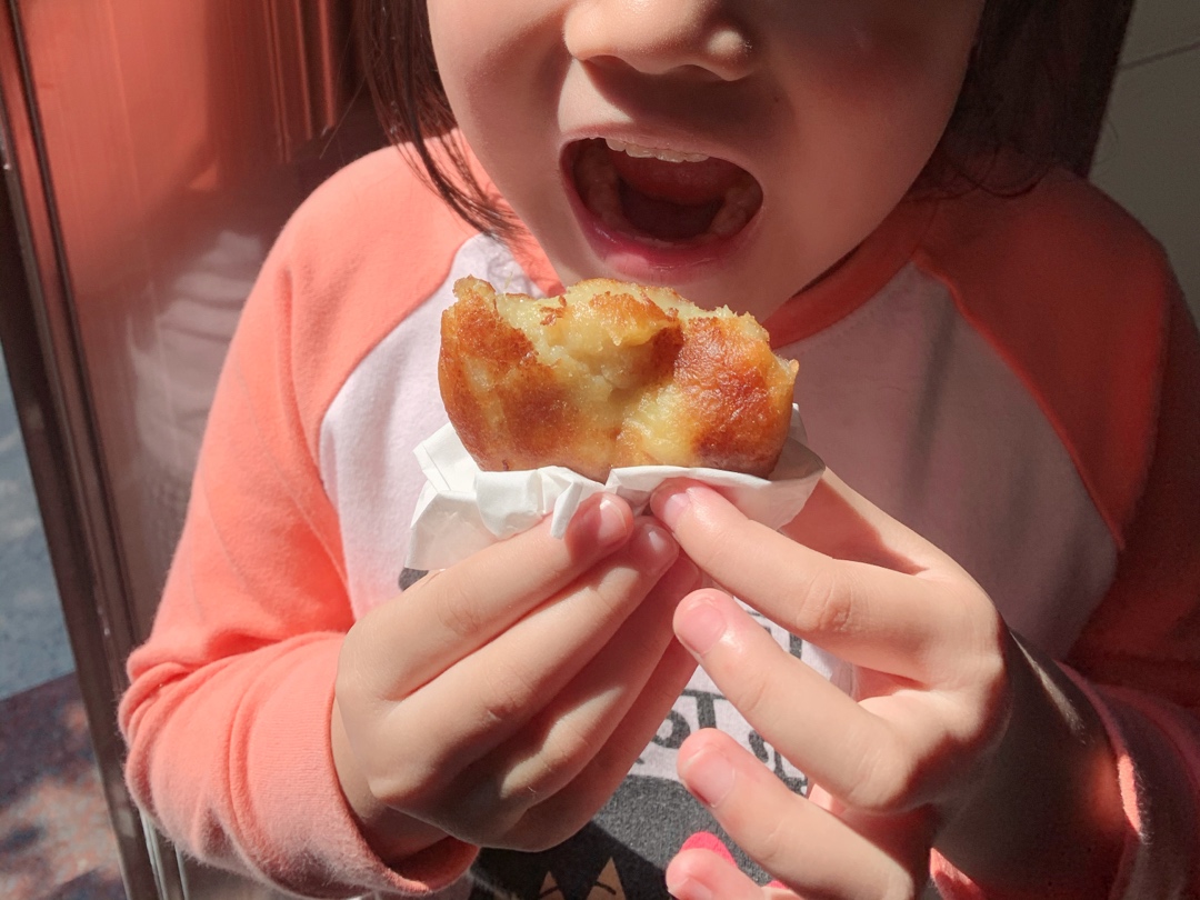 材料超简单～孩子们超爱的香糯软甜番薯饼！