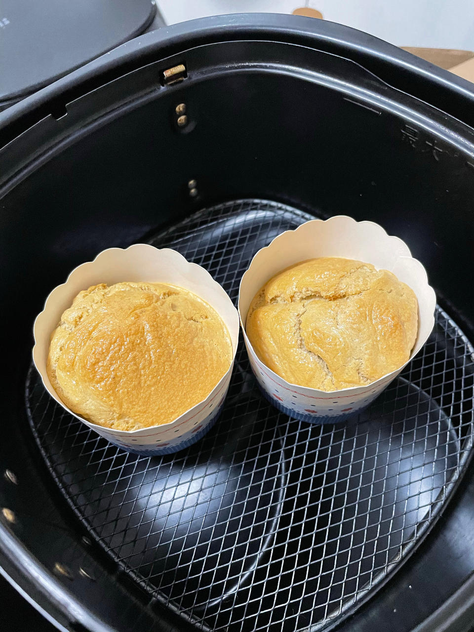 空气炸锅纸杯戚风蛋糕