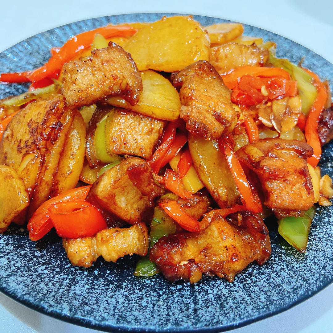 五花肉干煎土豆