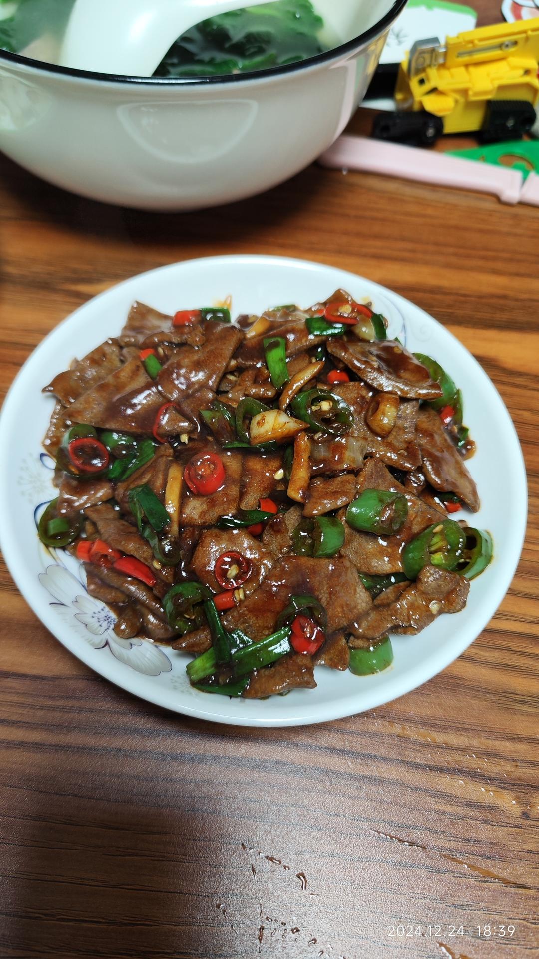 这样炒的猪肝鲜嫩入味，一点都不腥，特别好吃😋