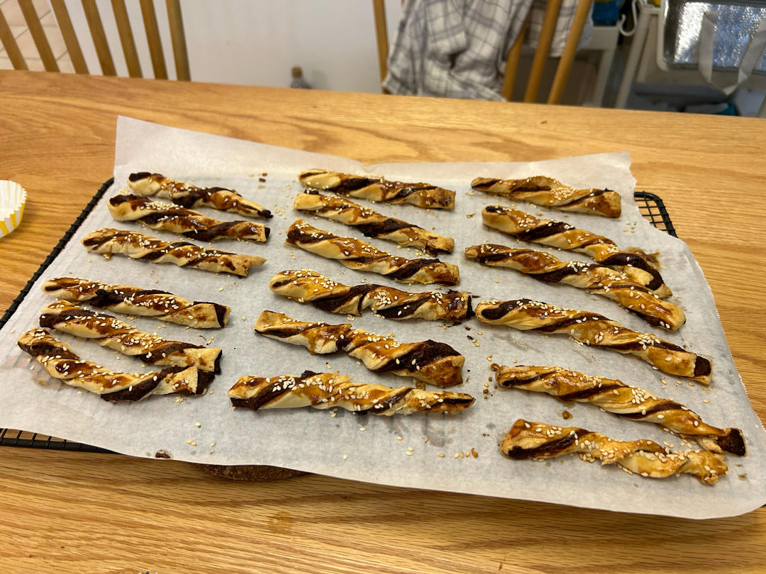 ㊙️酥到掉渣❗️🔥好吃到舔手指的豆沙扭扭酥❗️