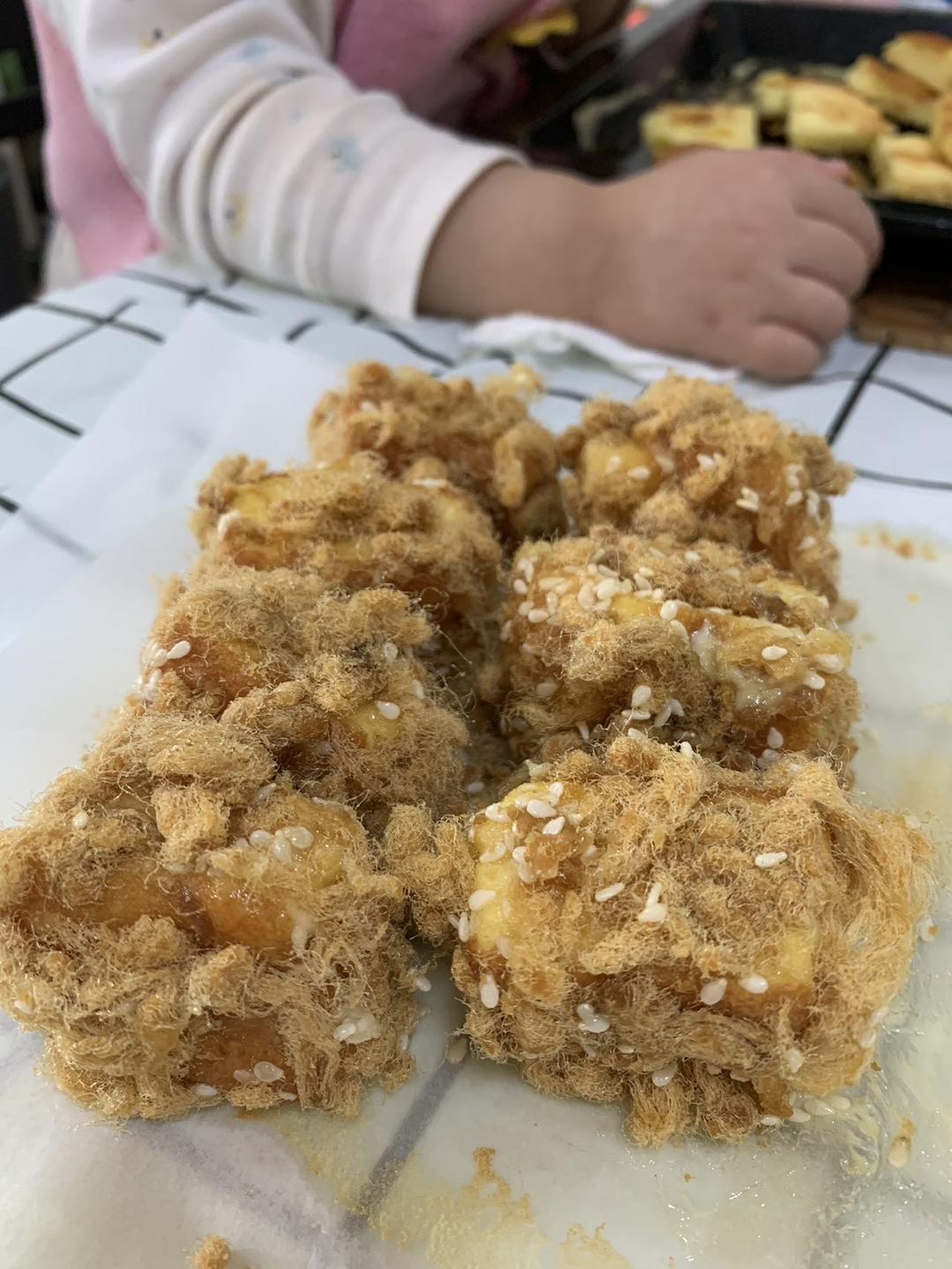 朋友都说比鲍师傅好吃的海苔肉松小贝