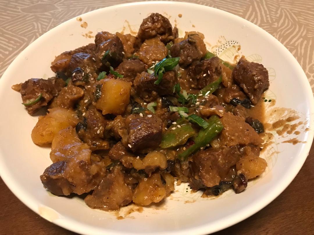 红烧牛肉土豆 （独家秘制）