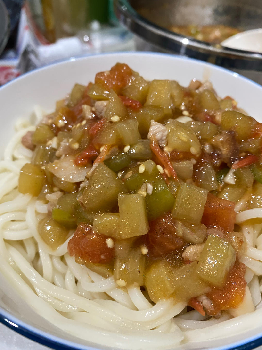 茄子西红柿肉丁打卤面