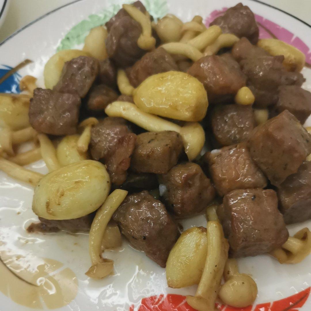 黑蒜子牛肉粒