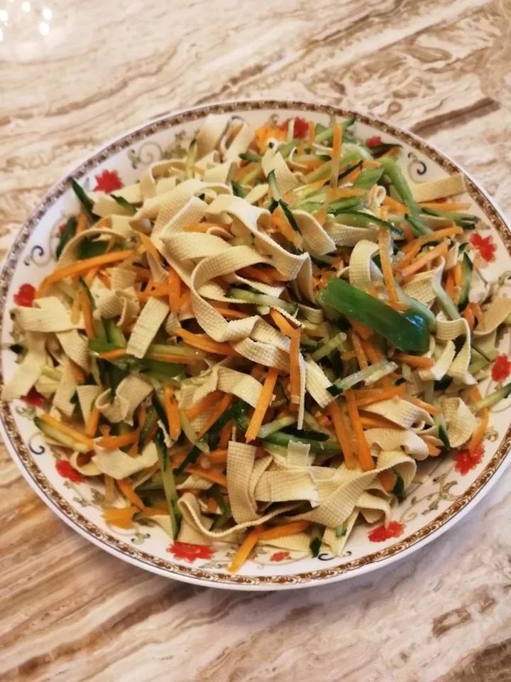 凉拌豆腐丝（无油素菜）（凉拌云丝）