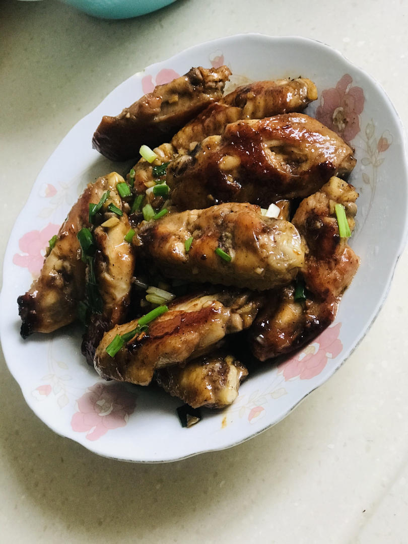 蒜香鸡翅，这才是鸡翅最好吃的做法