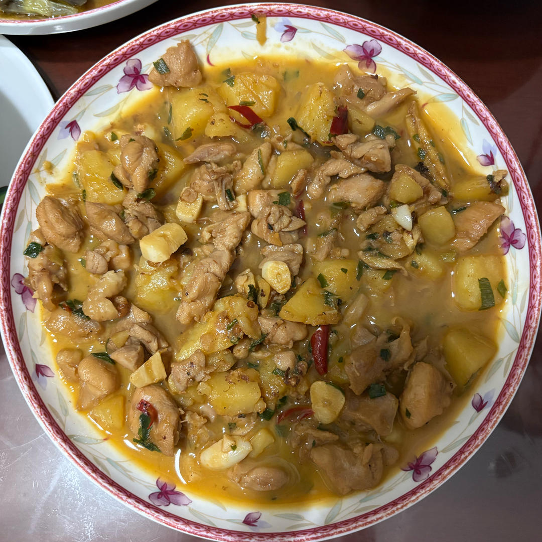 土豆焖鸡腿肉