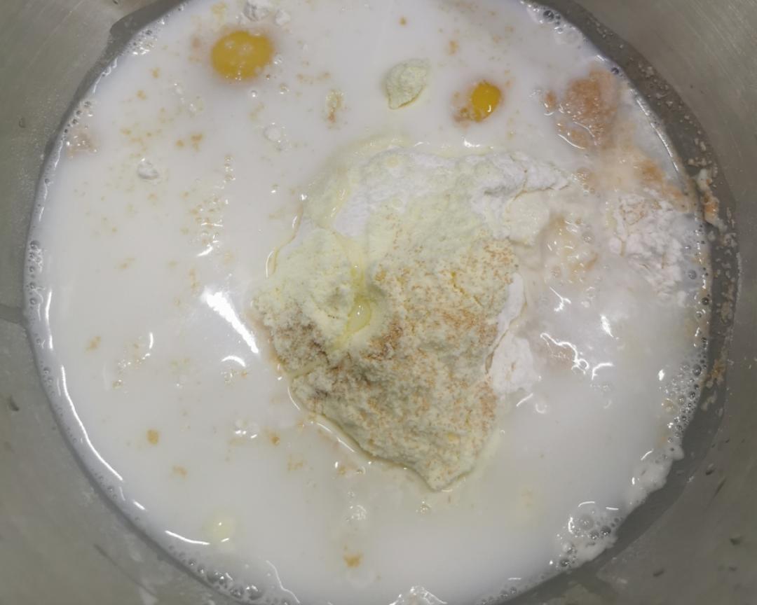 纯奶手撕吐司的做法 步骤1