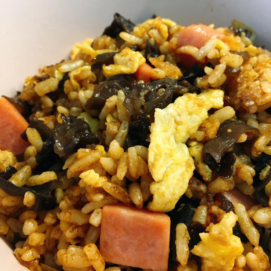 酱油炒饭(超级简单)