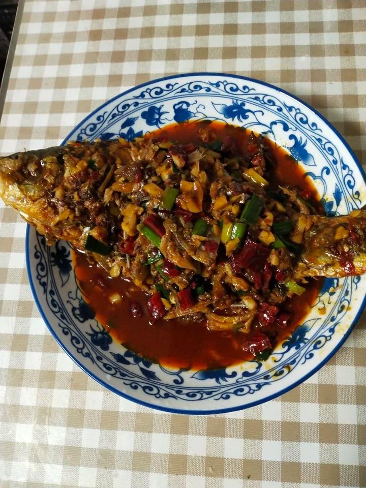 红烧鲫鱼