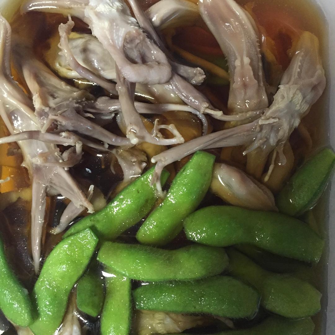 醪糟两样：糟毛豆、糟鸭舌