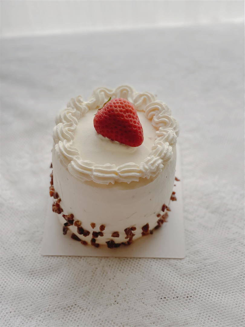 《Tinrry+》超经典的日式草莓奶油蛋糕 2.0版本（6寸配方）