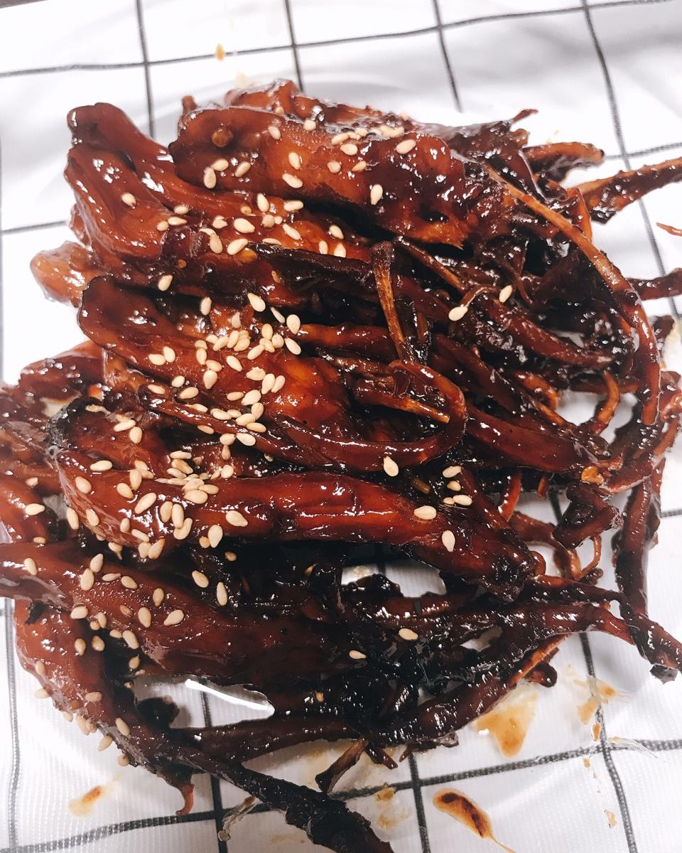 秘制鸭头、鸭舌（超过周黑鸭、绝味鸭脖）