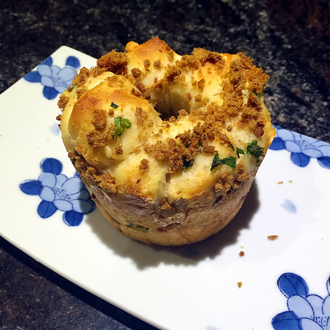 香葱肉松手撕面包