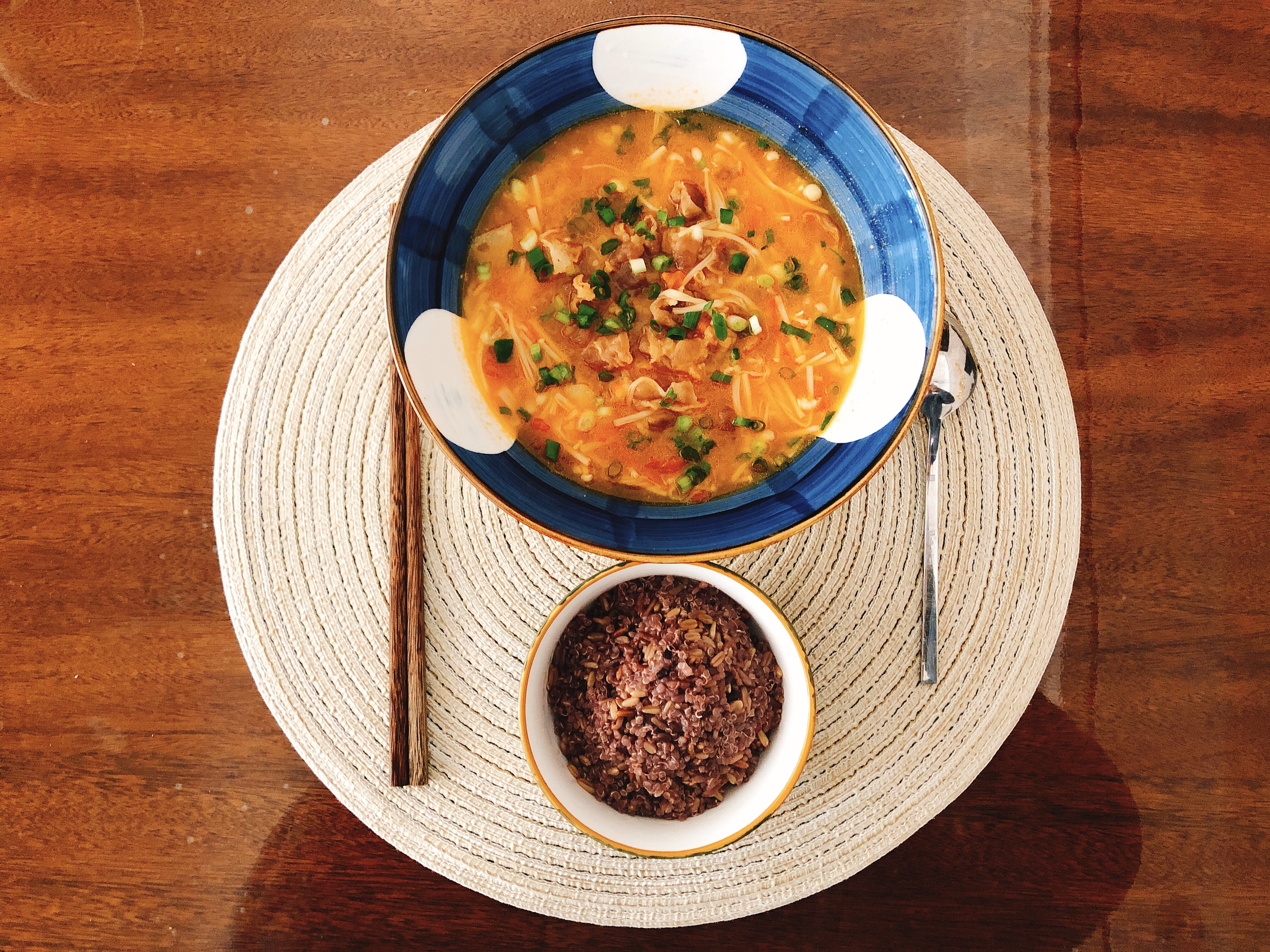【喝汤减脂2】超超超快手的金针菇肥牛番茄汤的做法 步骤4