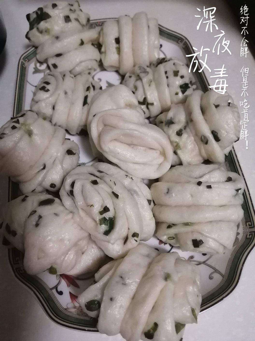 传统的葱油花卷