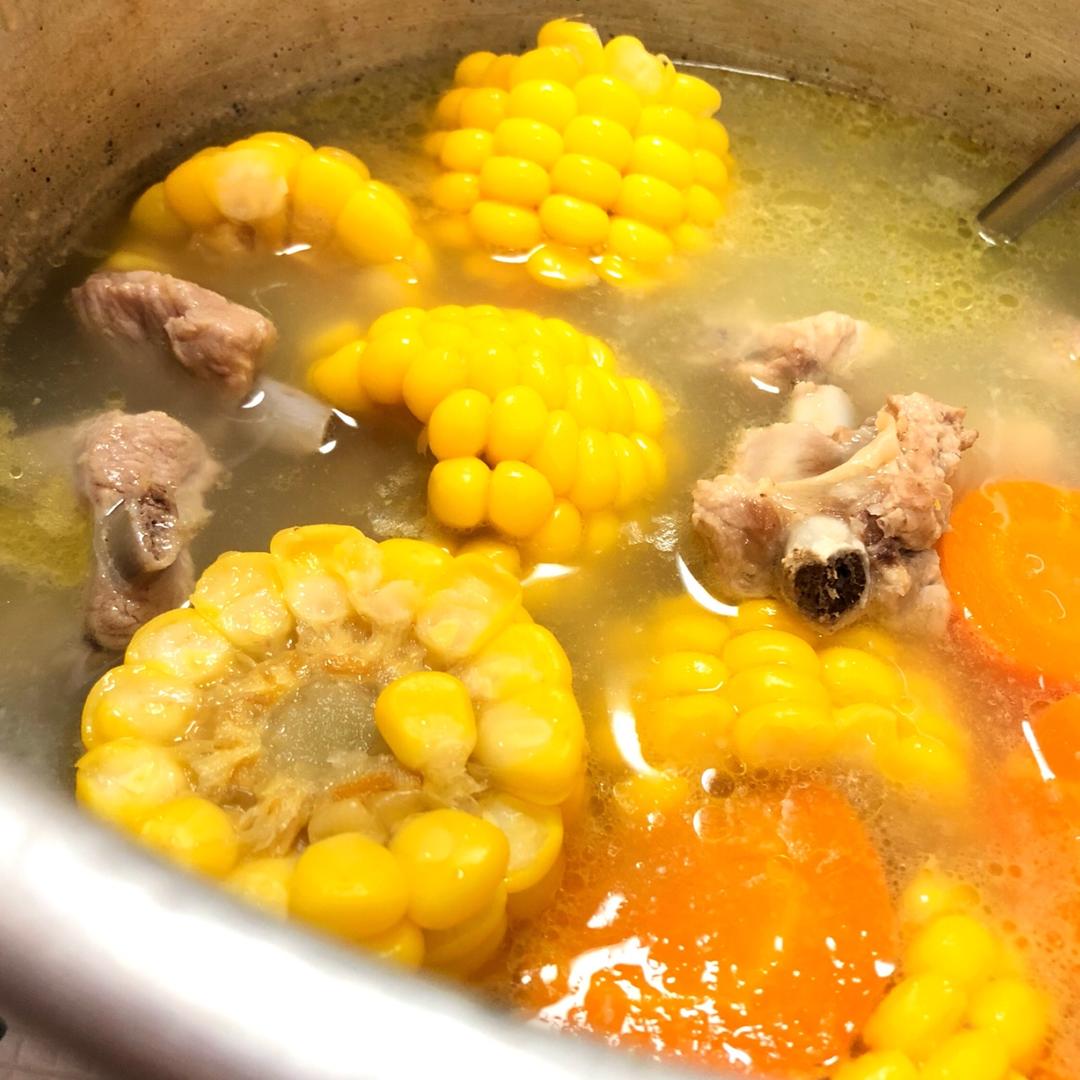 排骨玉米汤