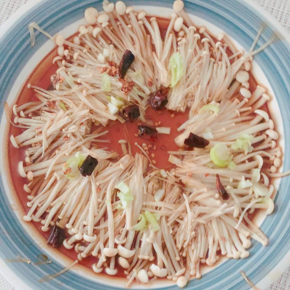 油泼金针菇