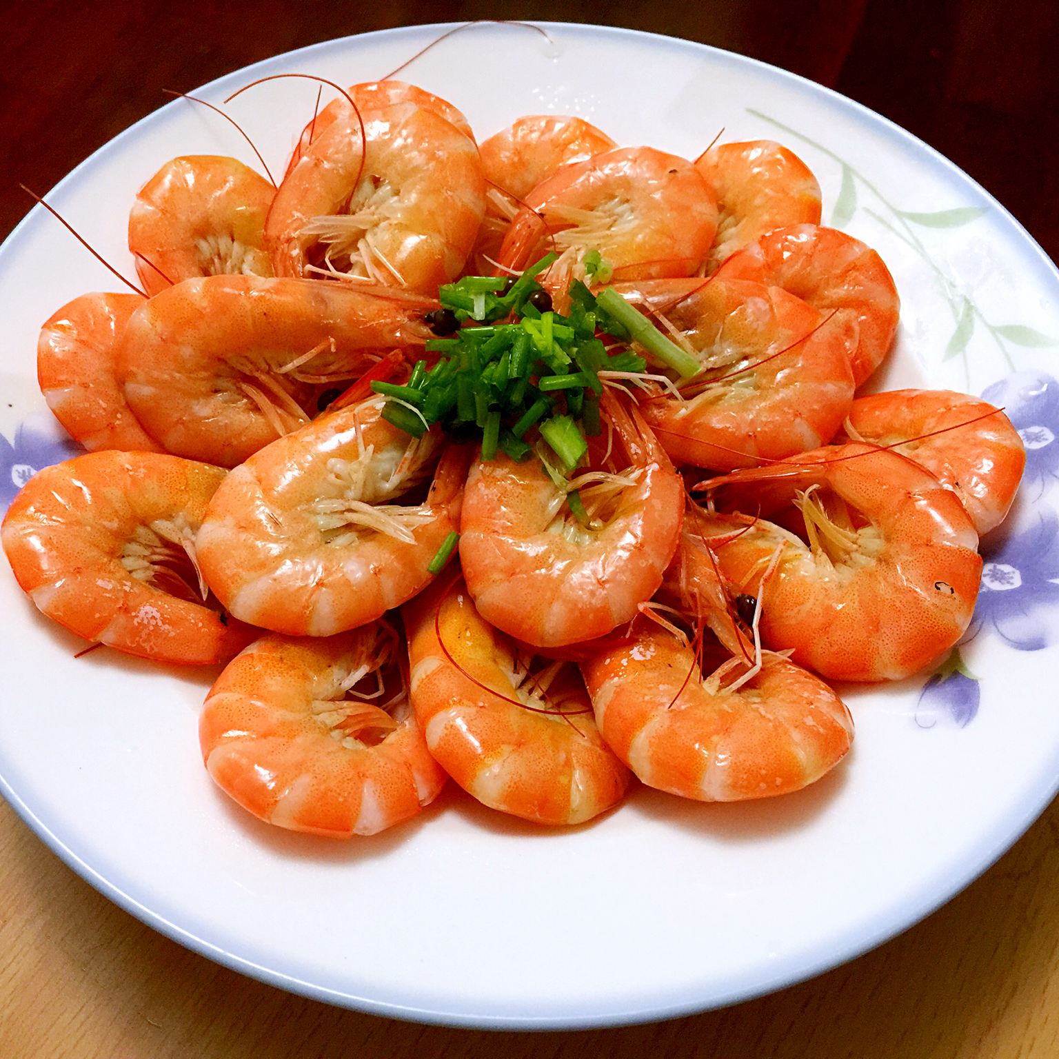 米粥的宝贝猪做的盐水基围虾