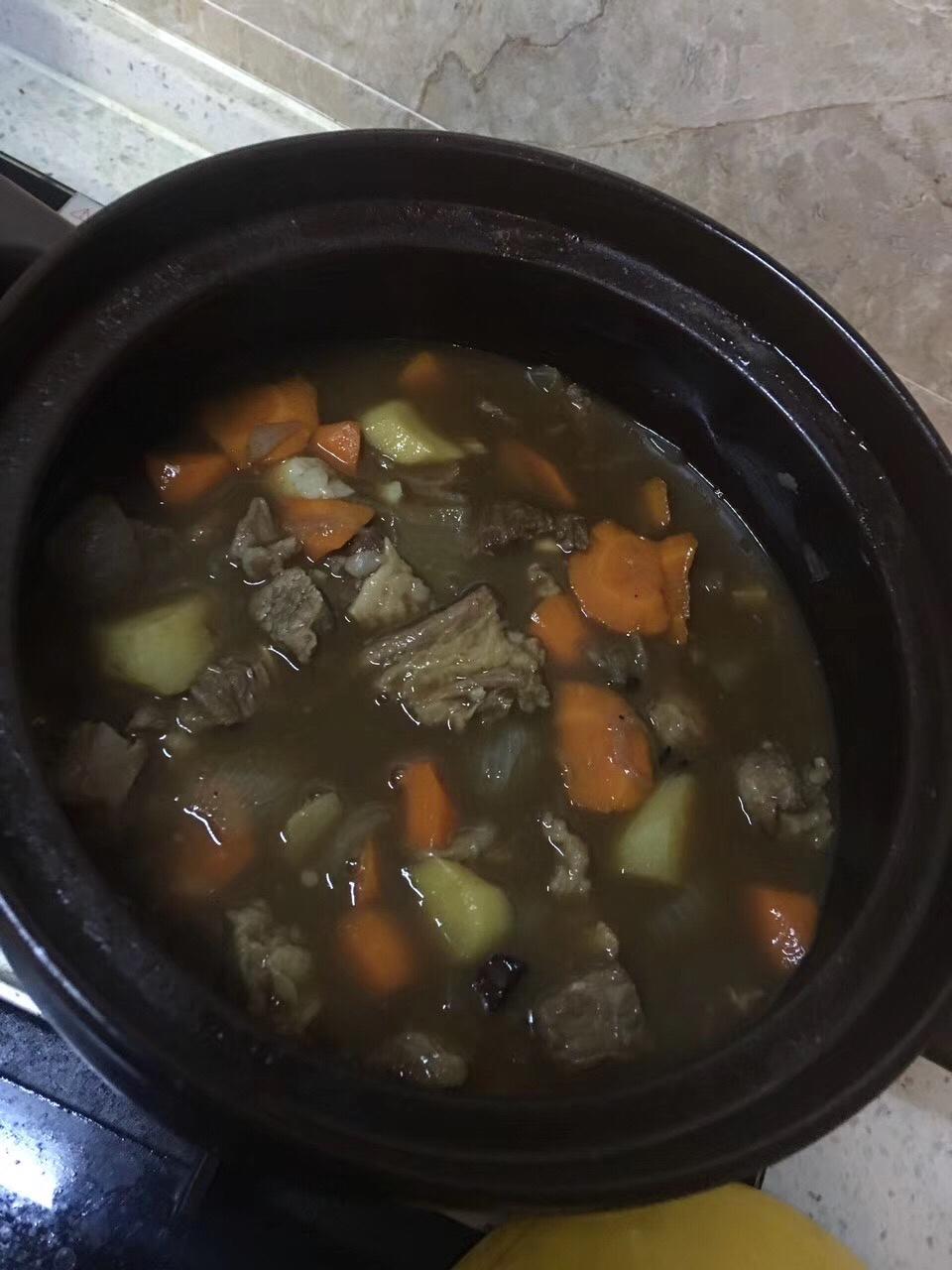 砂锅牛肉的做法