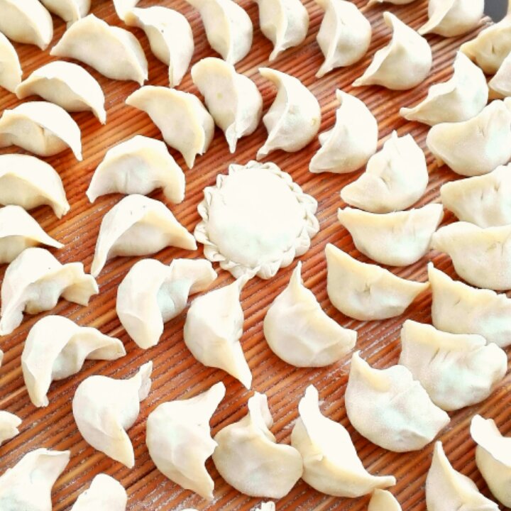 芹菜胡萝卜猪肉水饺