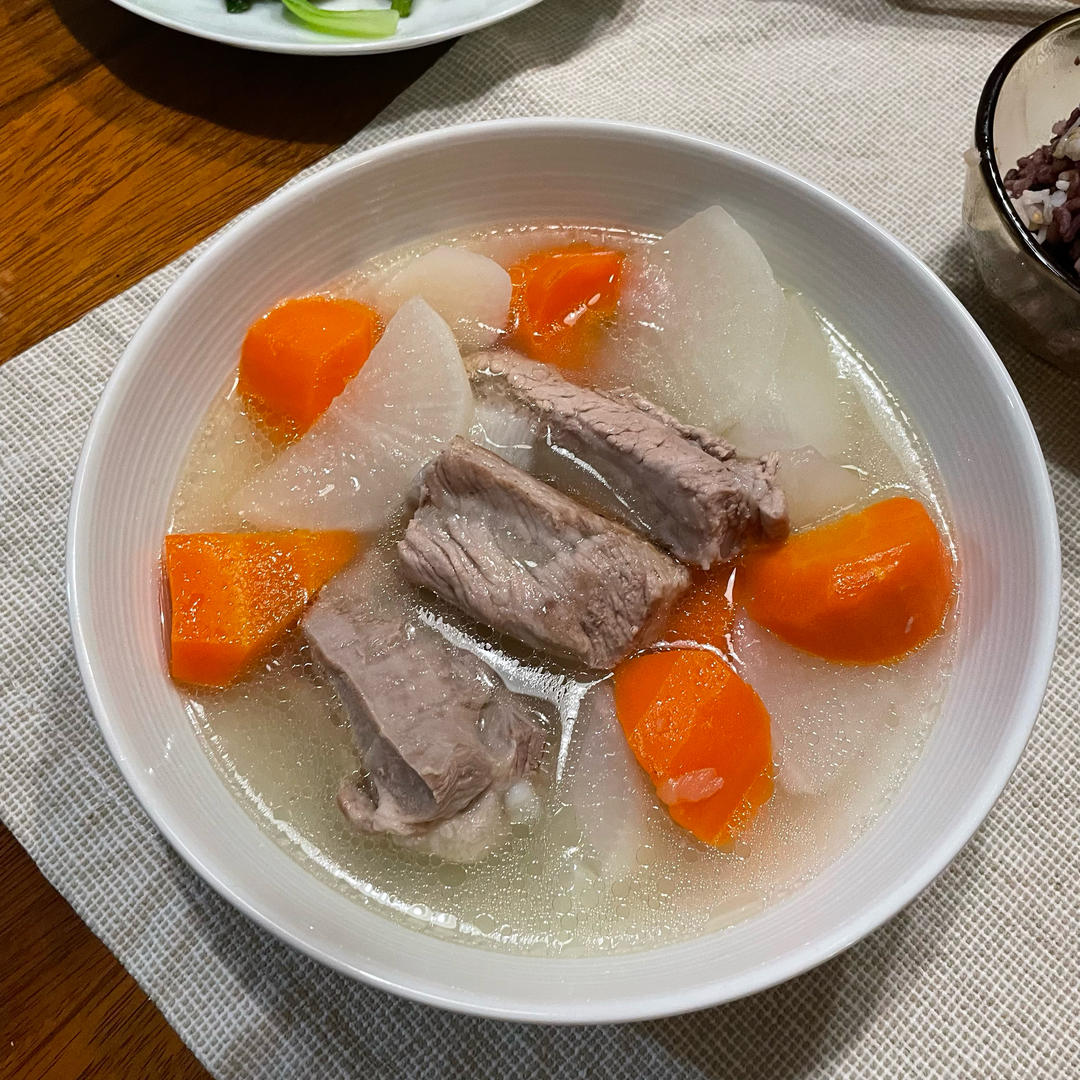 连吃三碗的玉米山药排骨汤