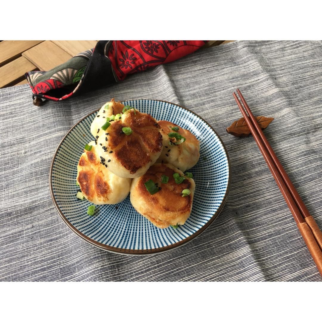 鲜虾猪肉生煎包（一定要看视频哟~）