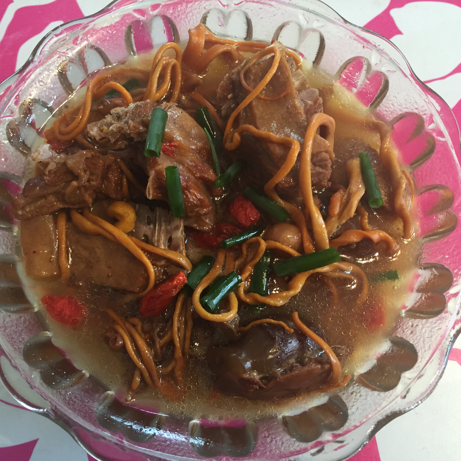 虫草老鸭汤