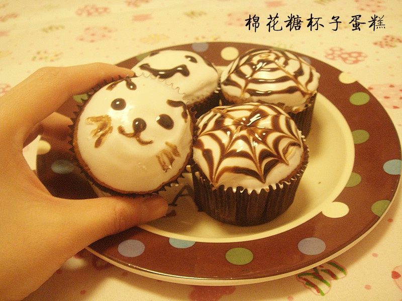 棉花糖杯子蛋糕