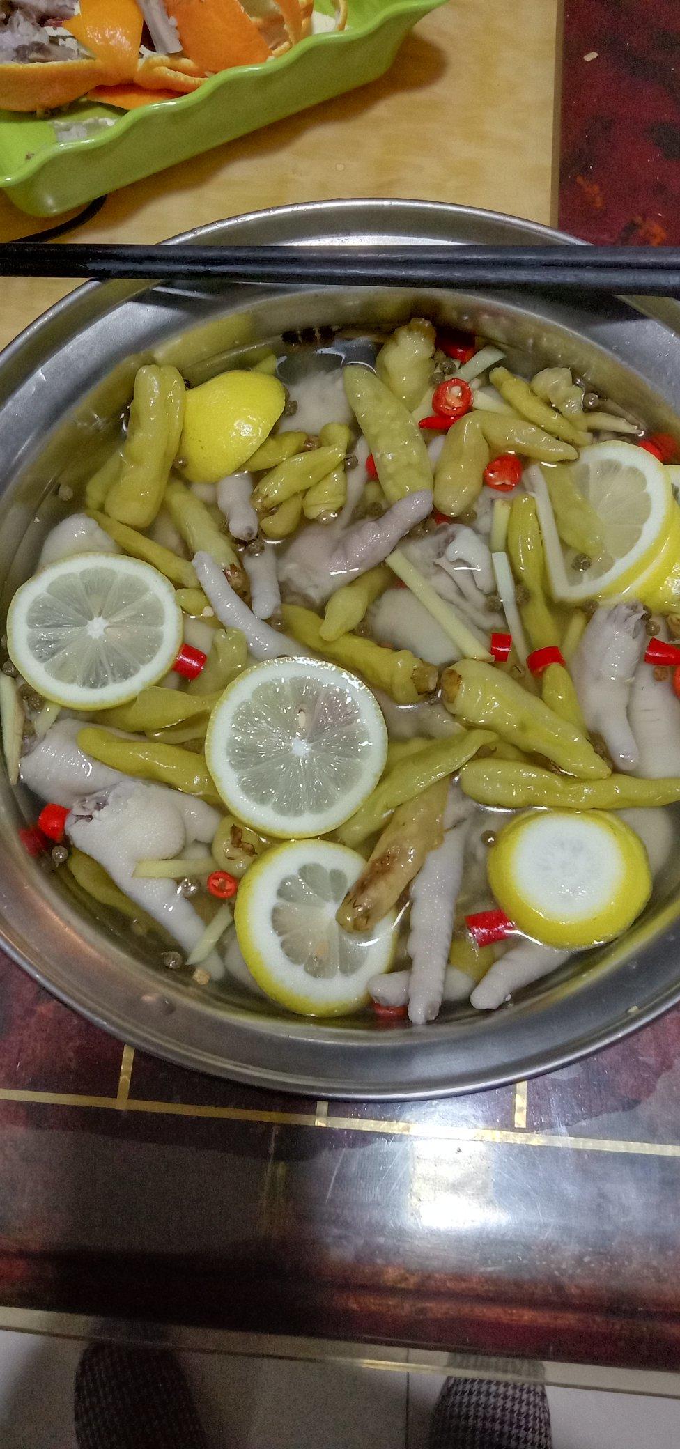 柠檬泡椒凤爪