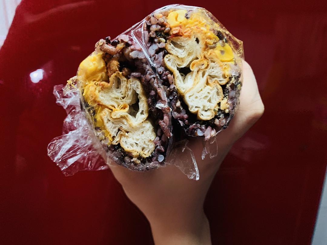 黑米粢饭团