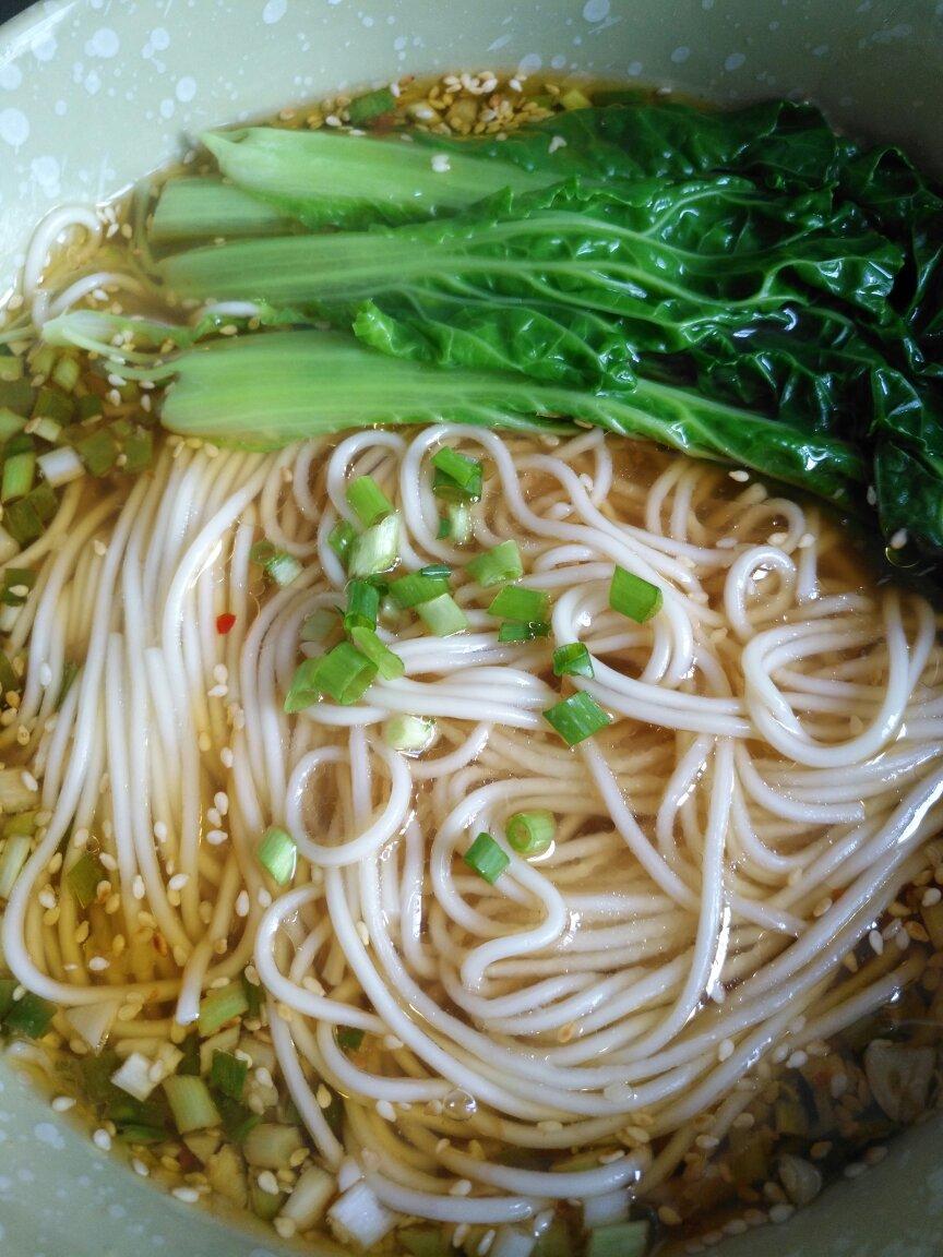 王大厨酸汤面