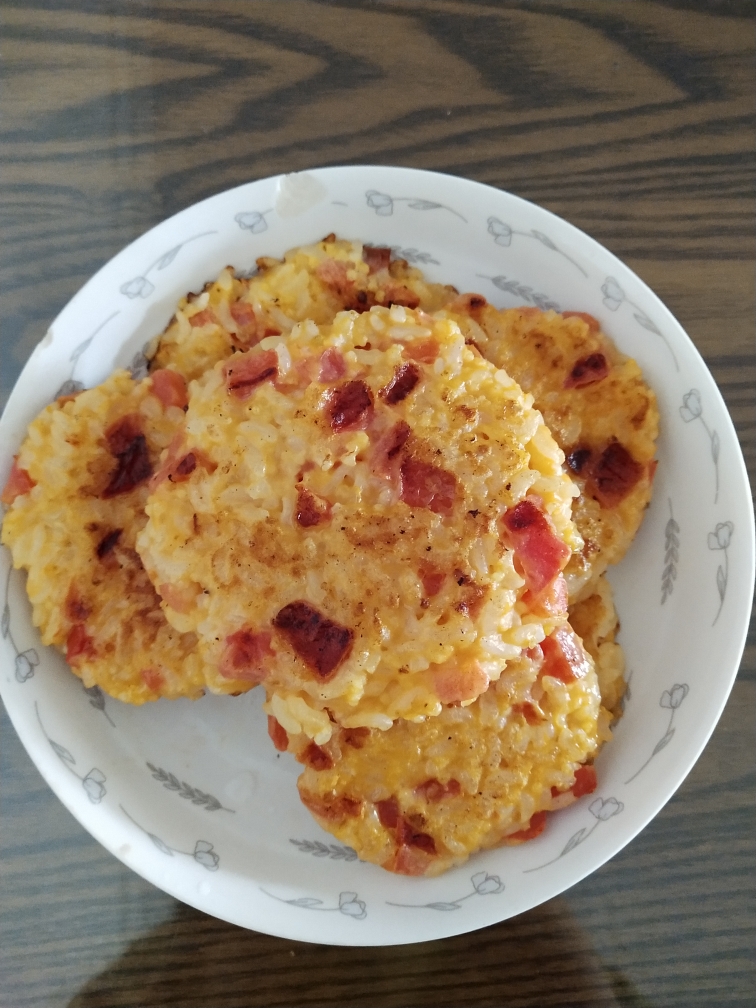 懒人版番茄鸡蛋米饭饼的做法