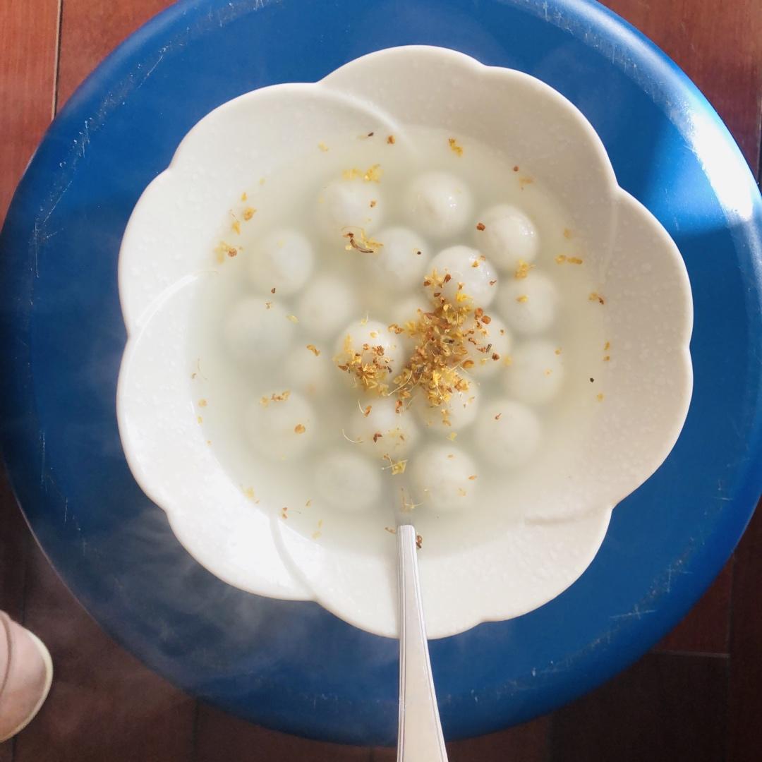 名字很长味道很甜做法很简单的桂花红豆沙鸡头米小汤圆