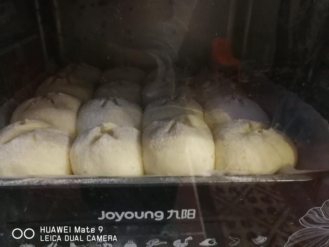 软妹子-软的不要不要的牛奶面包