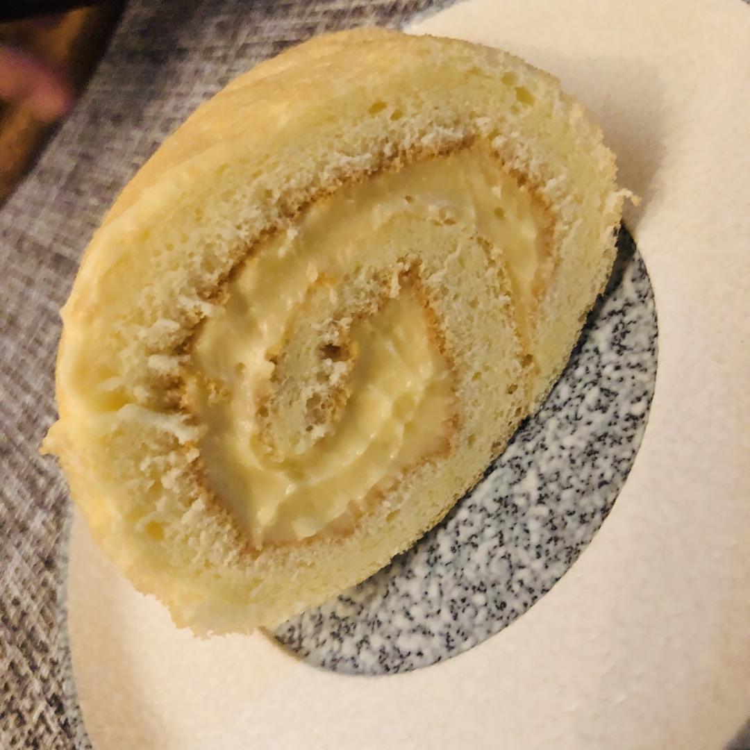 材料最简单的【低卡蛋糕卷】卡仕达戚风卷