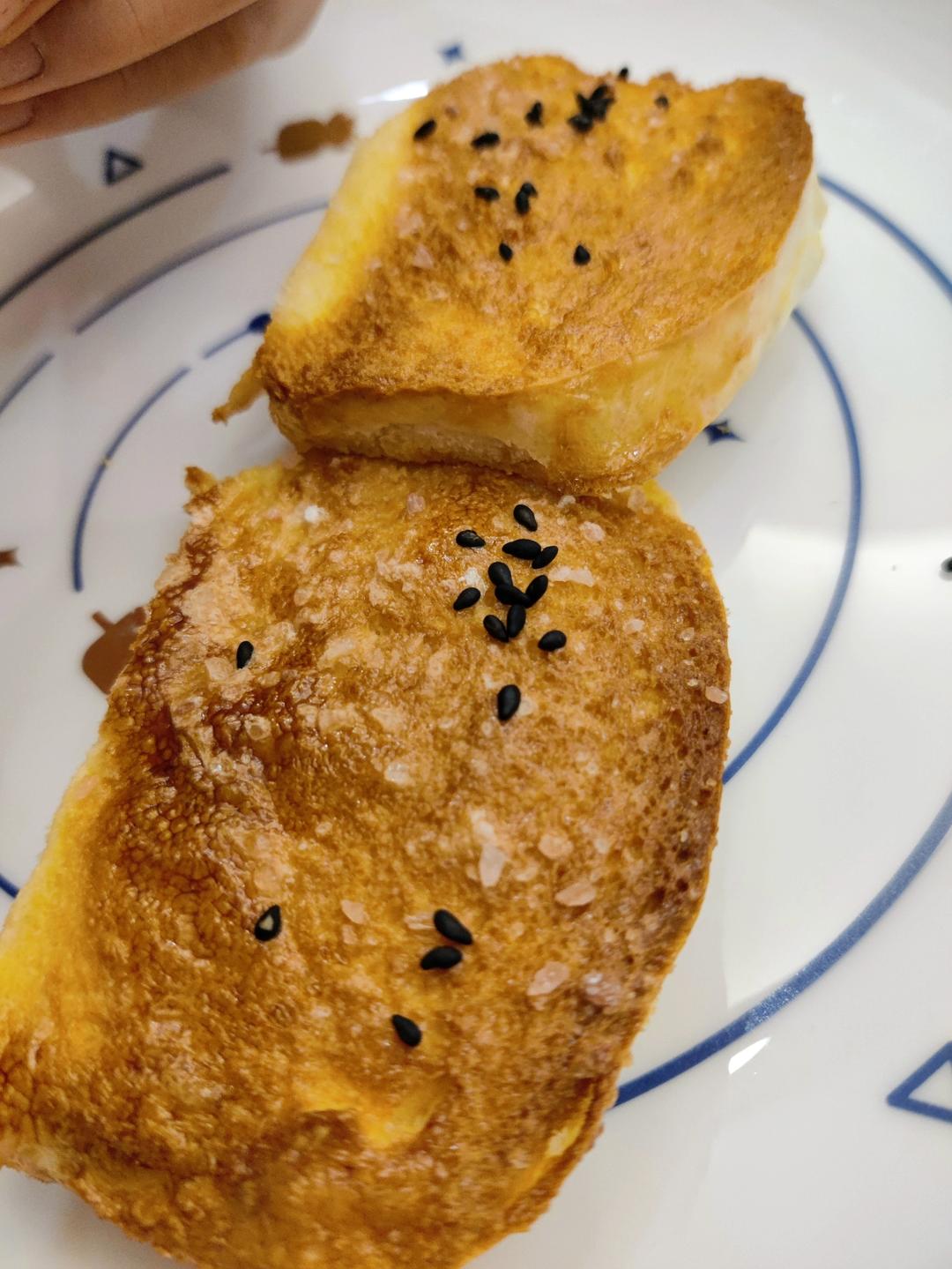 鸡蛋烤馒头片（空气炸锅）