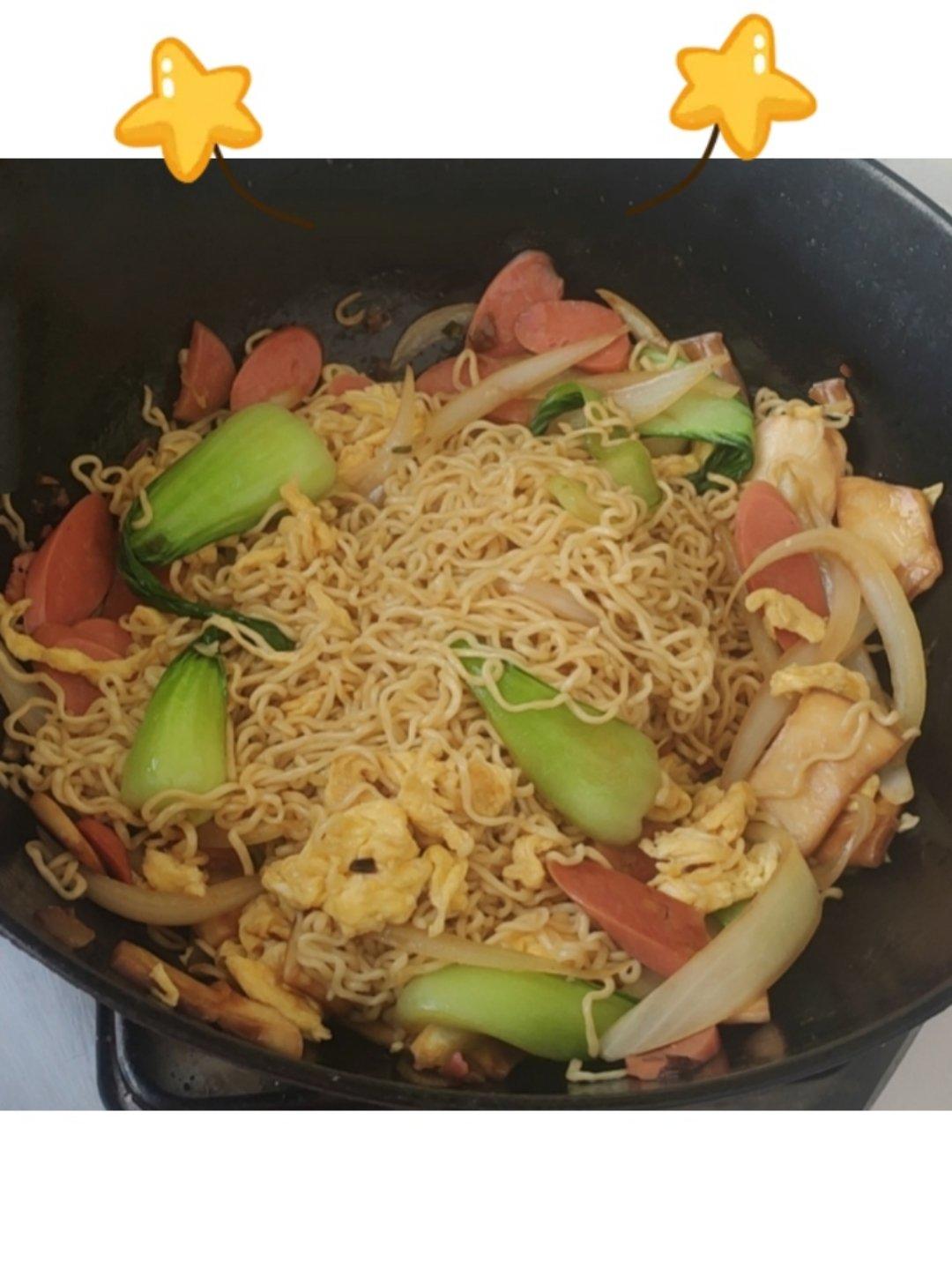 炒方便面￨幸福感爆棚