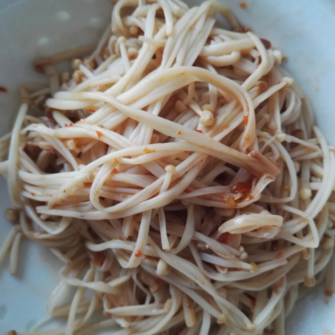简易凉拌金针菇