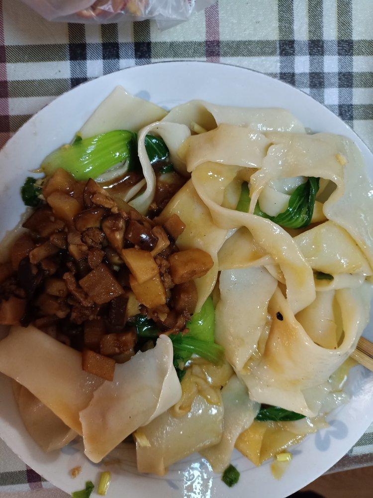 劲道好吃的油泼扯面（裤带面）