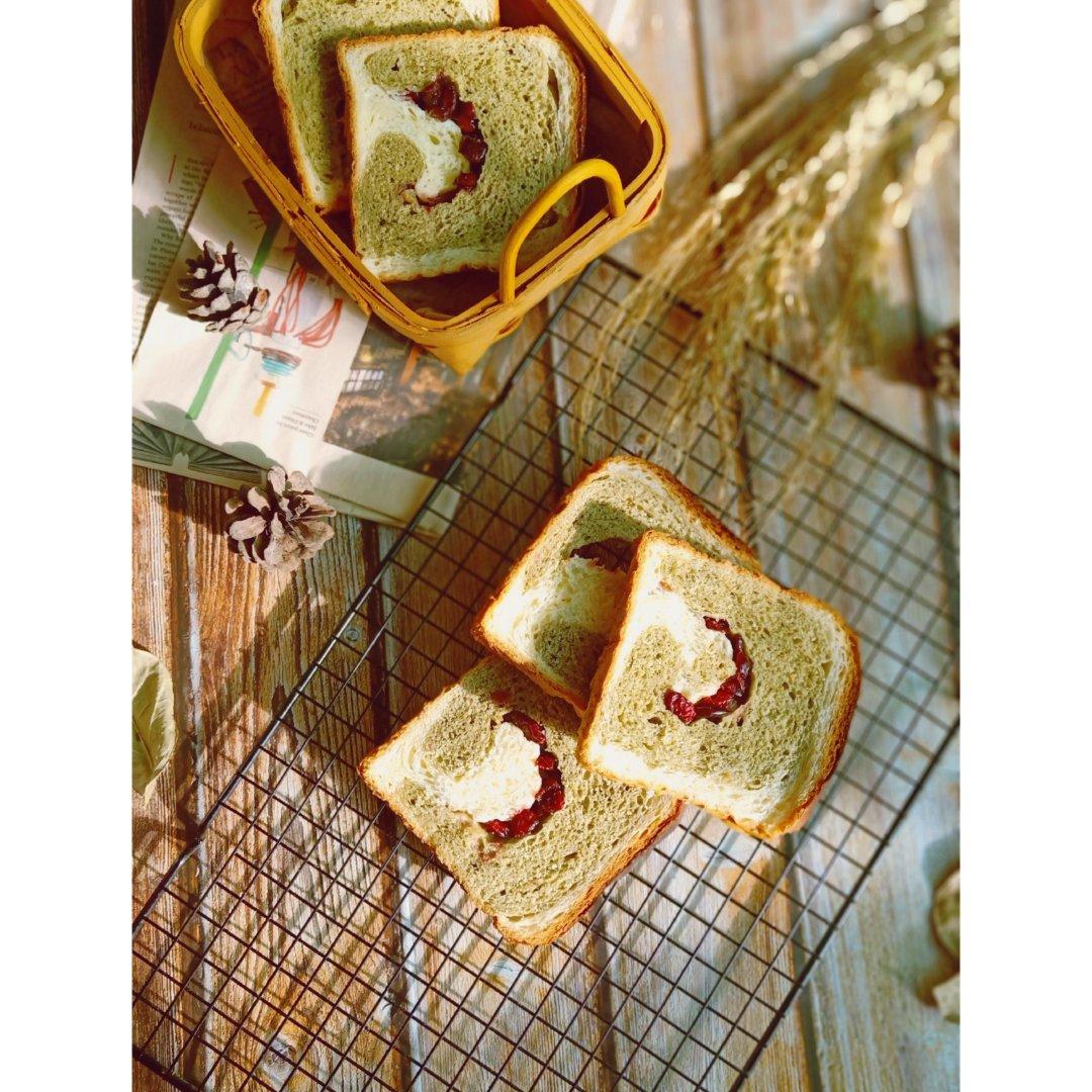 抹茶蜜豆吐司