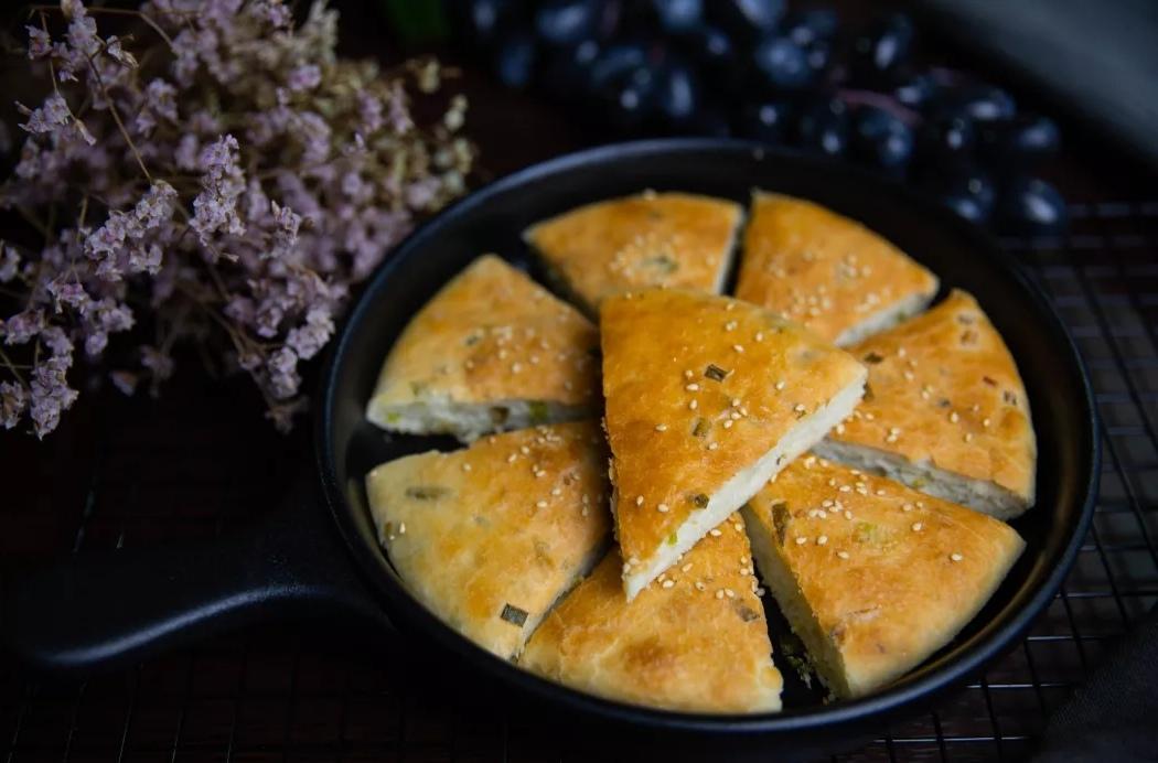 简易香酥厚切葱油饼（凯度蒸烤箱）